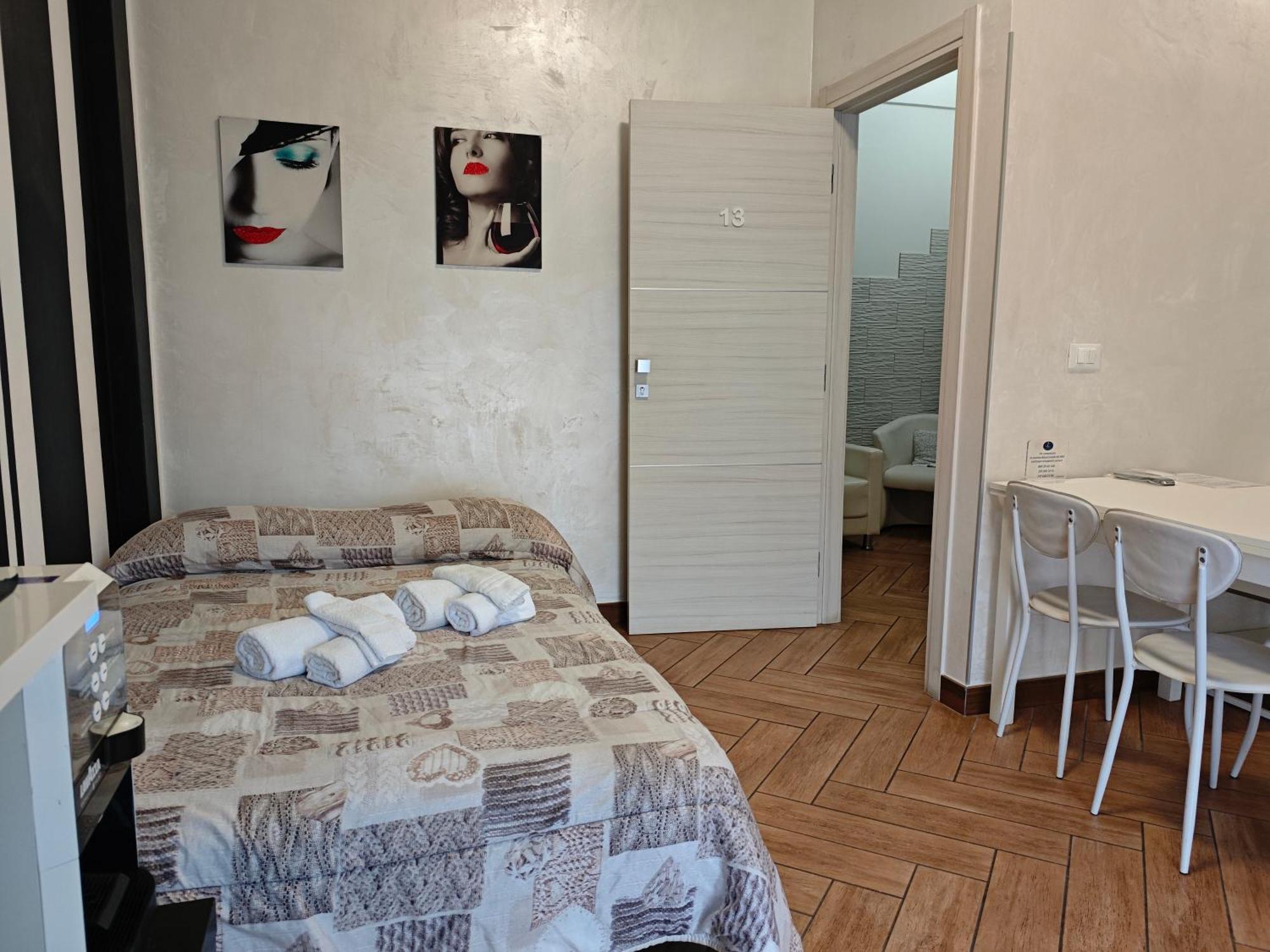 Cuscino E Cornetto Bed and Breakfast Σαλέρνο Εξωτερικό φωτογραφία